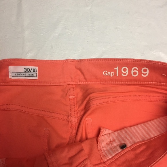 Gap Legging Jeans Low rise size 30/10. - Picture 2 of 4